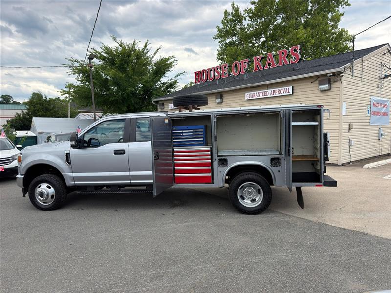 2020 Ford F-350 Super Duty Chassis Cab XL - Photo 3