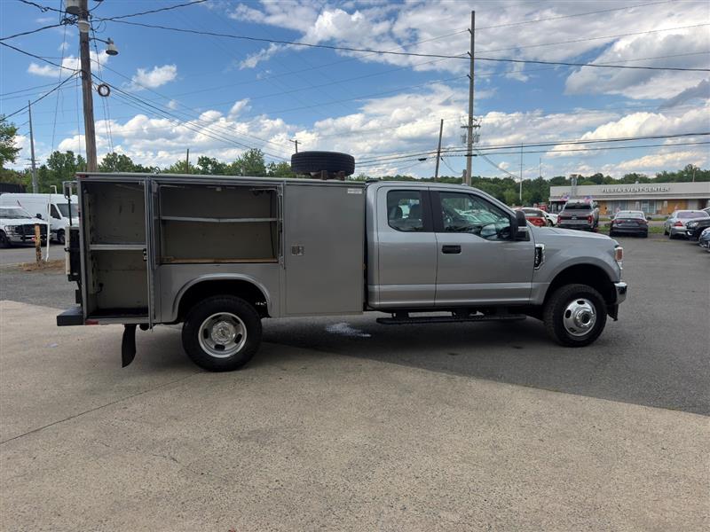 2020 Ford F-350 Super Duty Chassis Cab XL - Photo 7