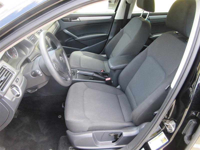 2014 Volkswagen Passat S - Photo 14