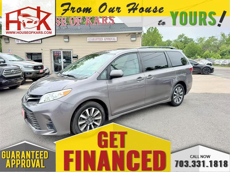 2019 TOYOTA SIENNA LE