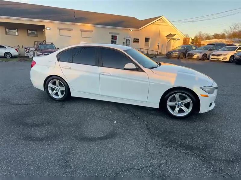 2014 BMW 3 Series 320i - Photo 11