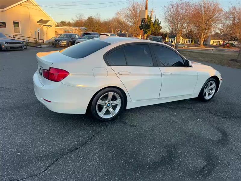 2014 BMW 3 Series 320i - Photo 12