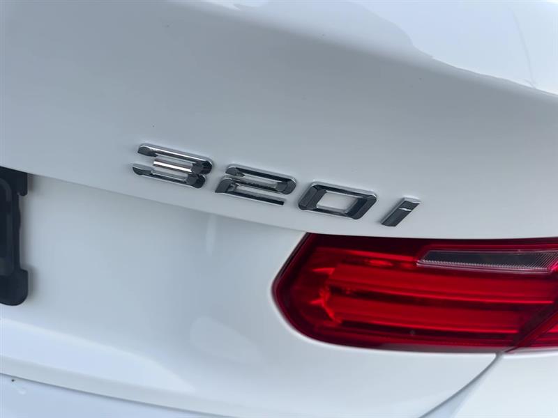 2014 BMW 3 Series 320i - Photo 14