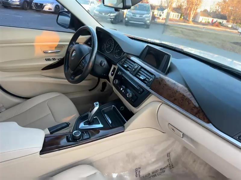2014 BMW 3 Series 320i - Photo 21