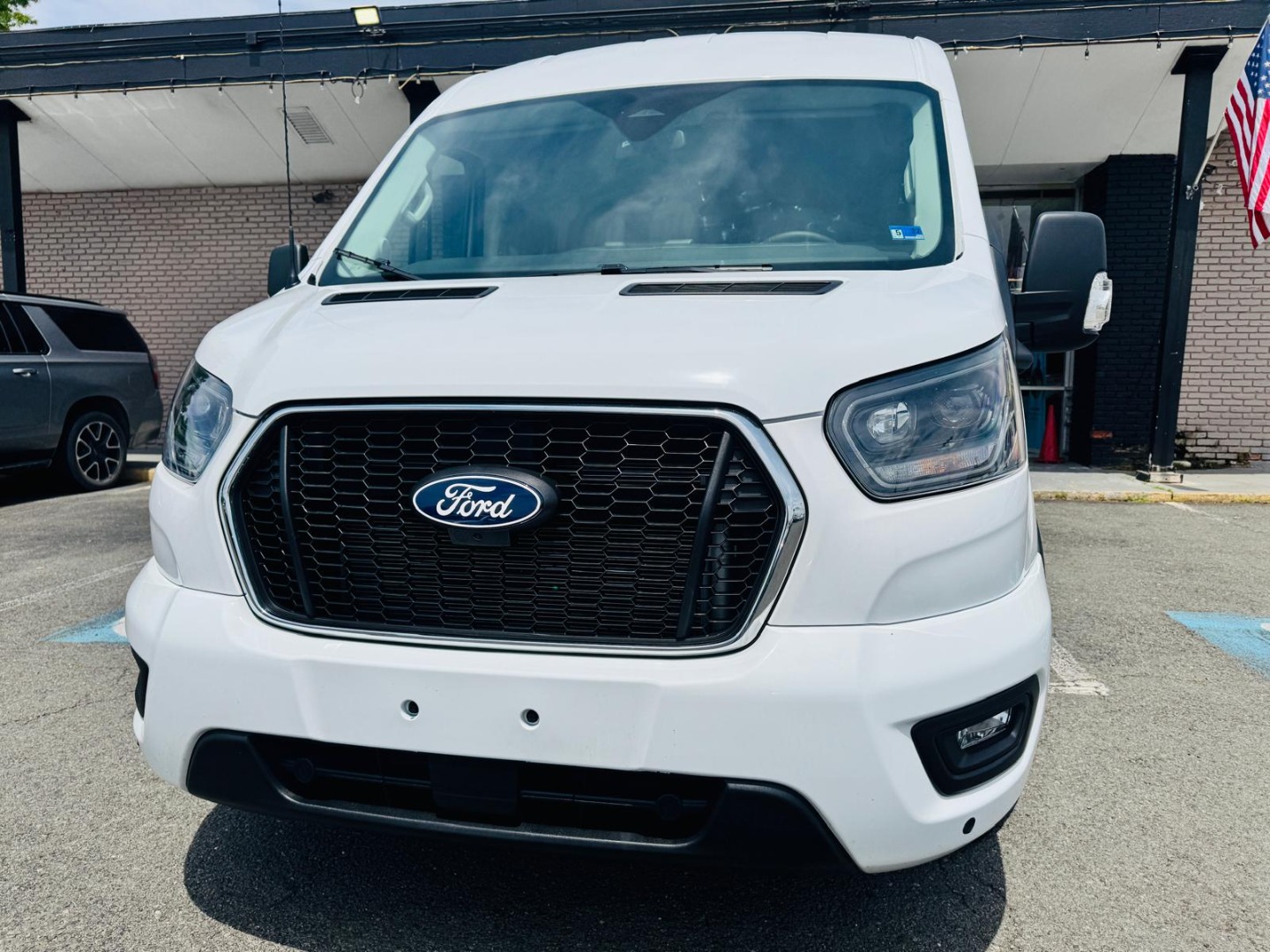 2026 Ford Transit 350 XL Med Roof Sliding Pass. 148's photo