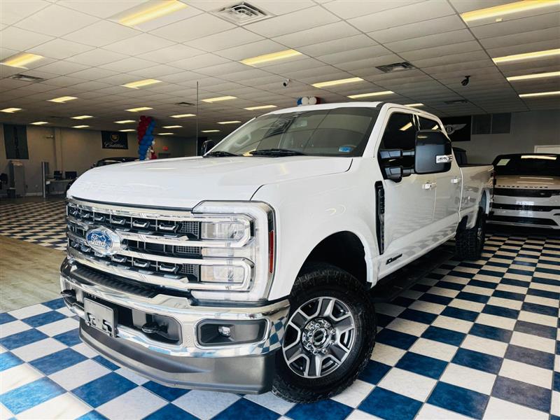 2024 FORD SUPER DUTY F-250 SRW LARIAT 176" WB 6.7L POWER STROKE V8 DIESEL 10-SPEED AUTO TORQSHIFT