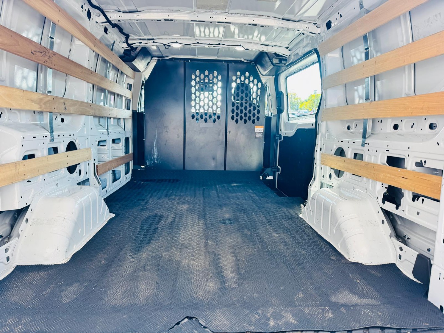 2025 Ford Transit Van Base - Photo 20