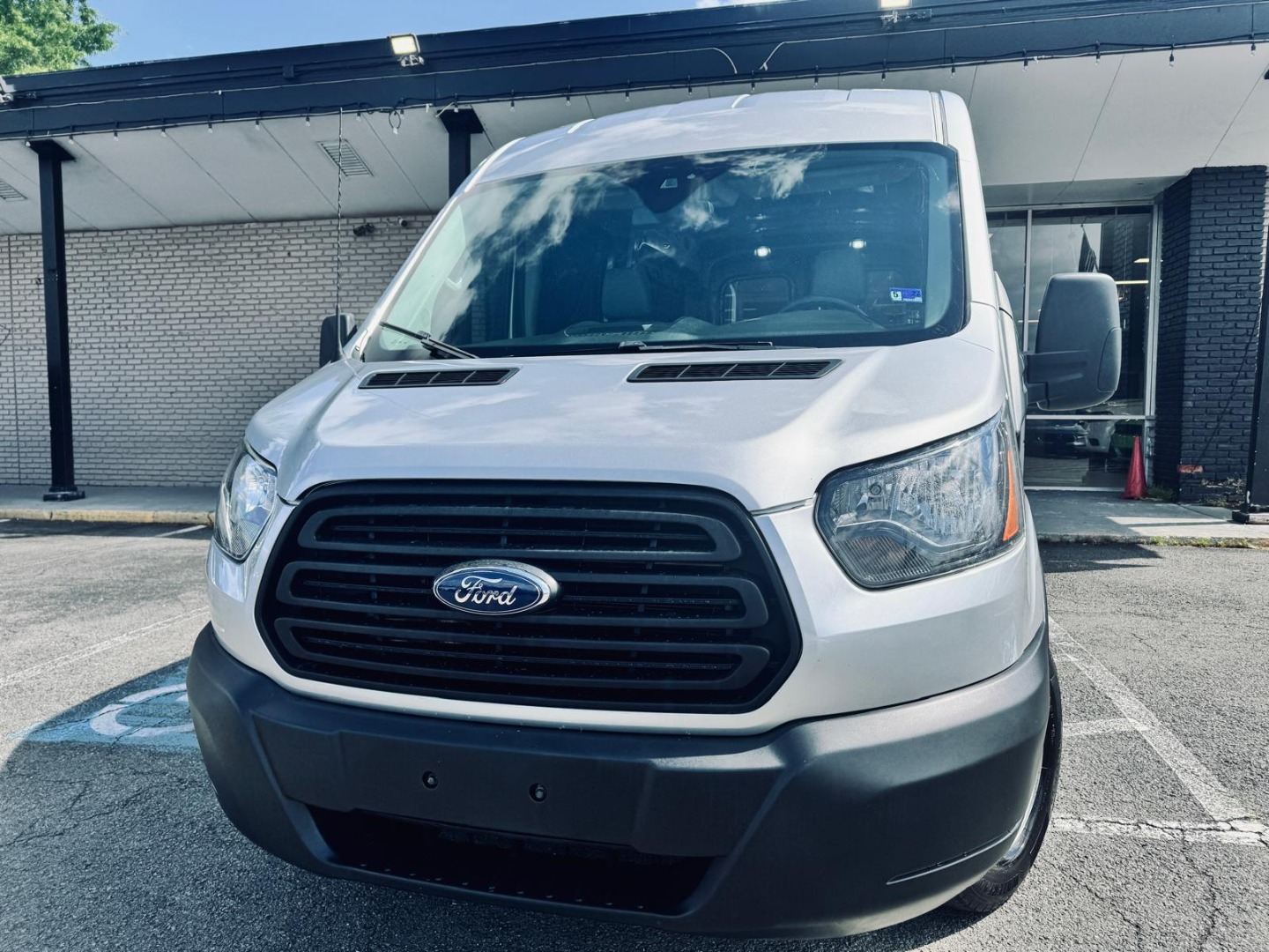 2019 Ford Transit 250 Med Roof Sliding Pass. 148 WB's photo