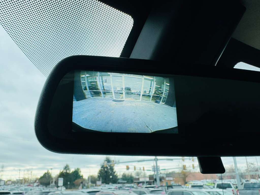 2025 GMC Savana Passenger LT - Photo 16