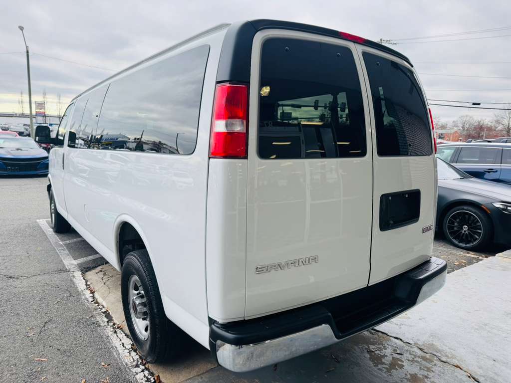 2025 GMC Savana Passenger LT - Photo 5