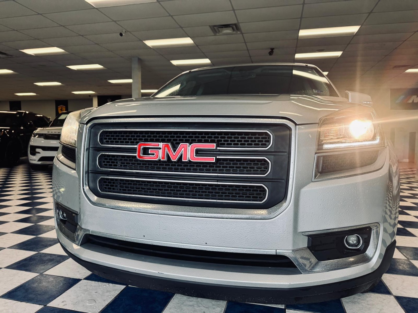 2016 GMC Acadia AWD SLT-1's photo
