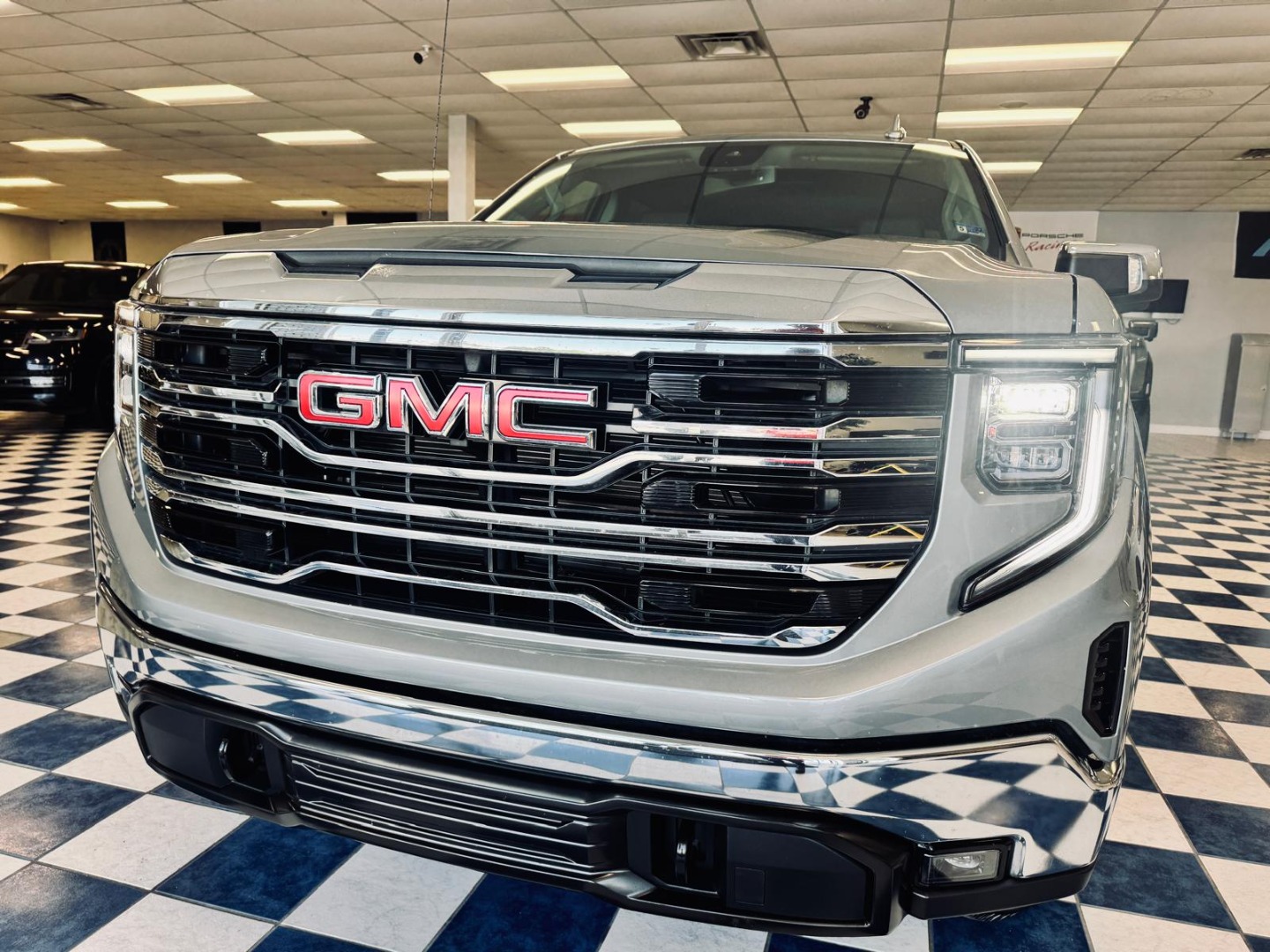 2026 GMC Sierra 4WD Crew Cab Short Box SLT's photo