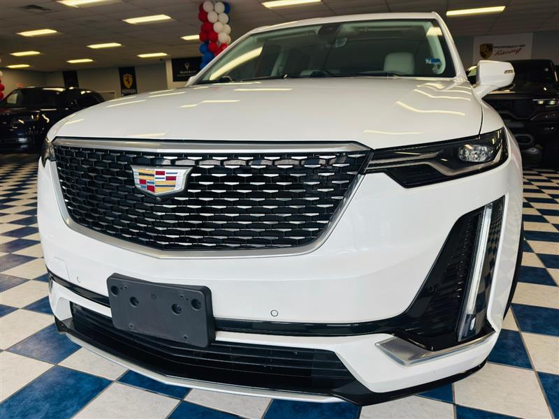 White 2022 Cadillac XT6 Premium Luxury AWD SUV / Crossover Four-Wheel Drive Automatic