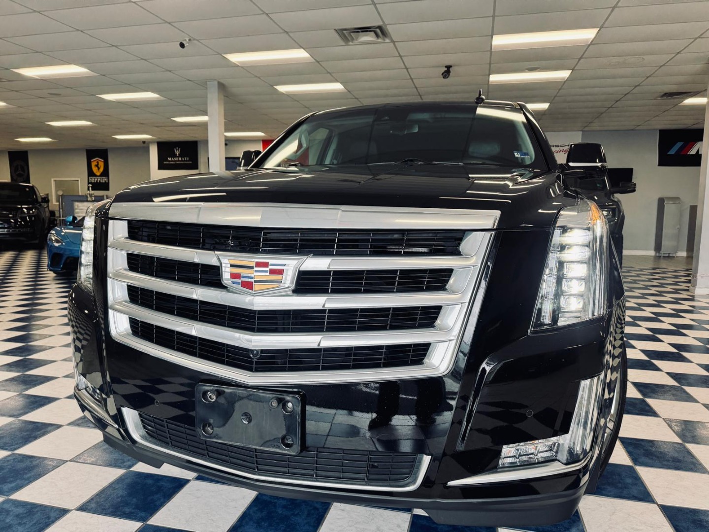 2018 Cadillac Escalade AWD Luxury's photo