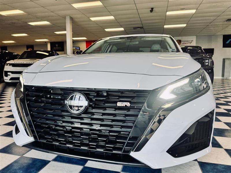 2025 NISSAN ALTIMA SR