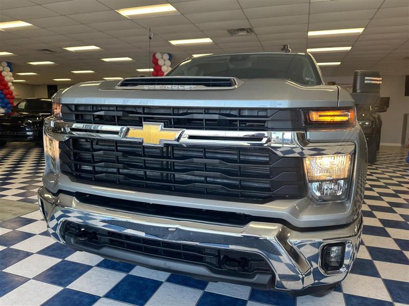 Gray 2025 Chevrolet Silverado 2500HD Pickup Truck Four-Wheel Drive Automatic