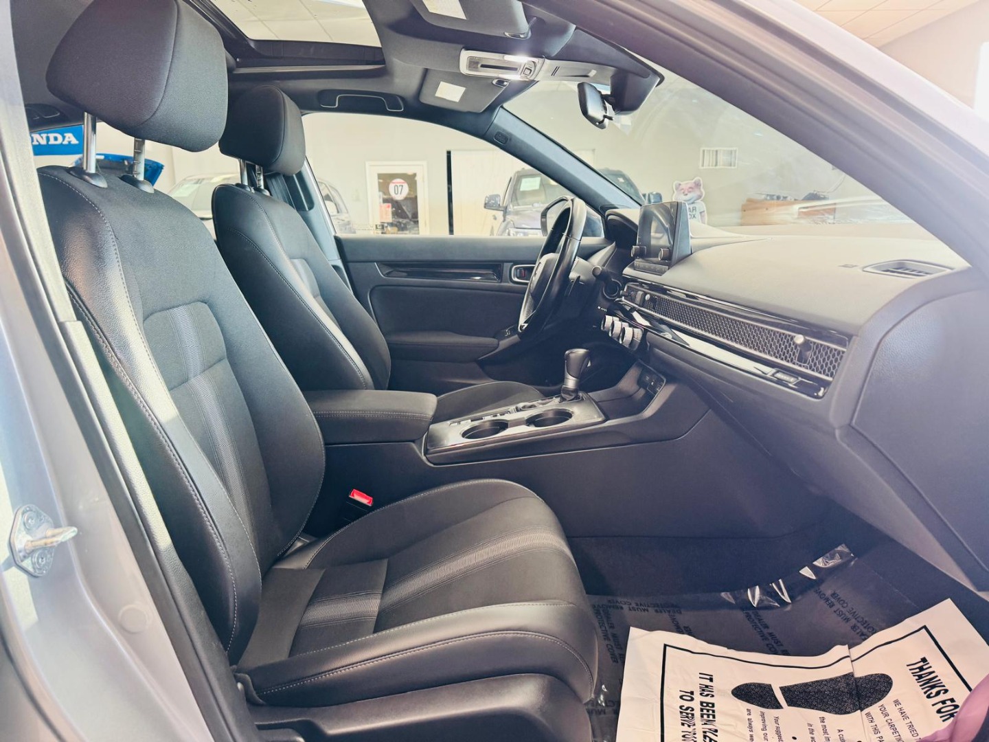 2025 Honda Civic Sport - Photo 14