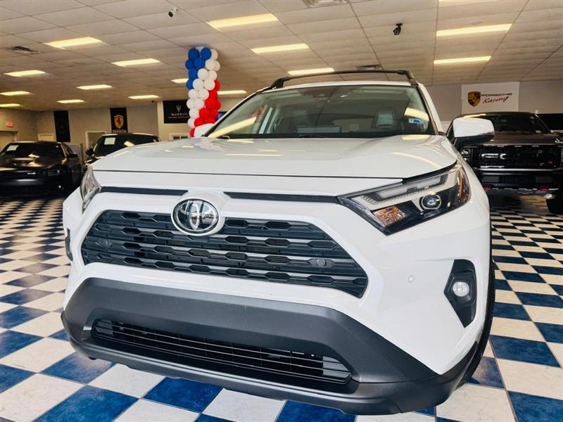 2025 TOYOTA RAV4 XLE PREMIUM