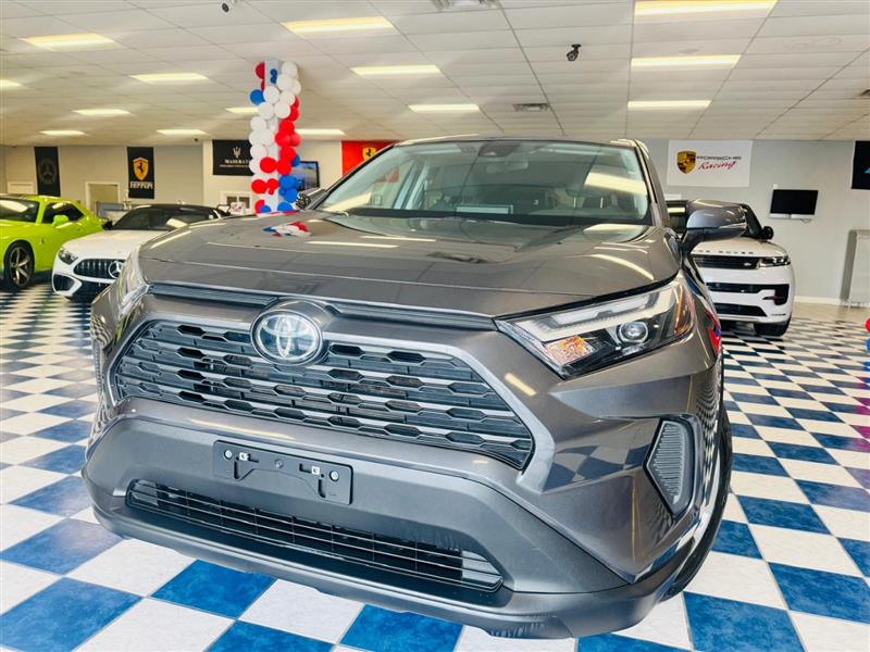 2023 TOYOTA RAV4 LE