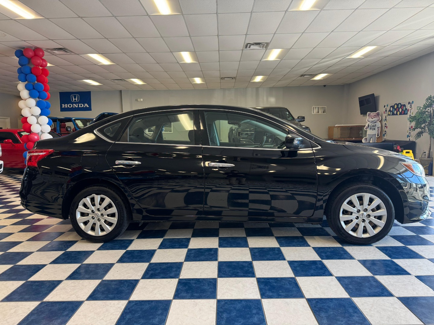 2018 Nissan Sentra S - Photo 8