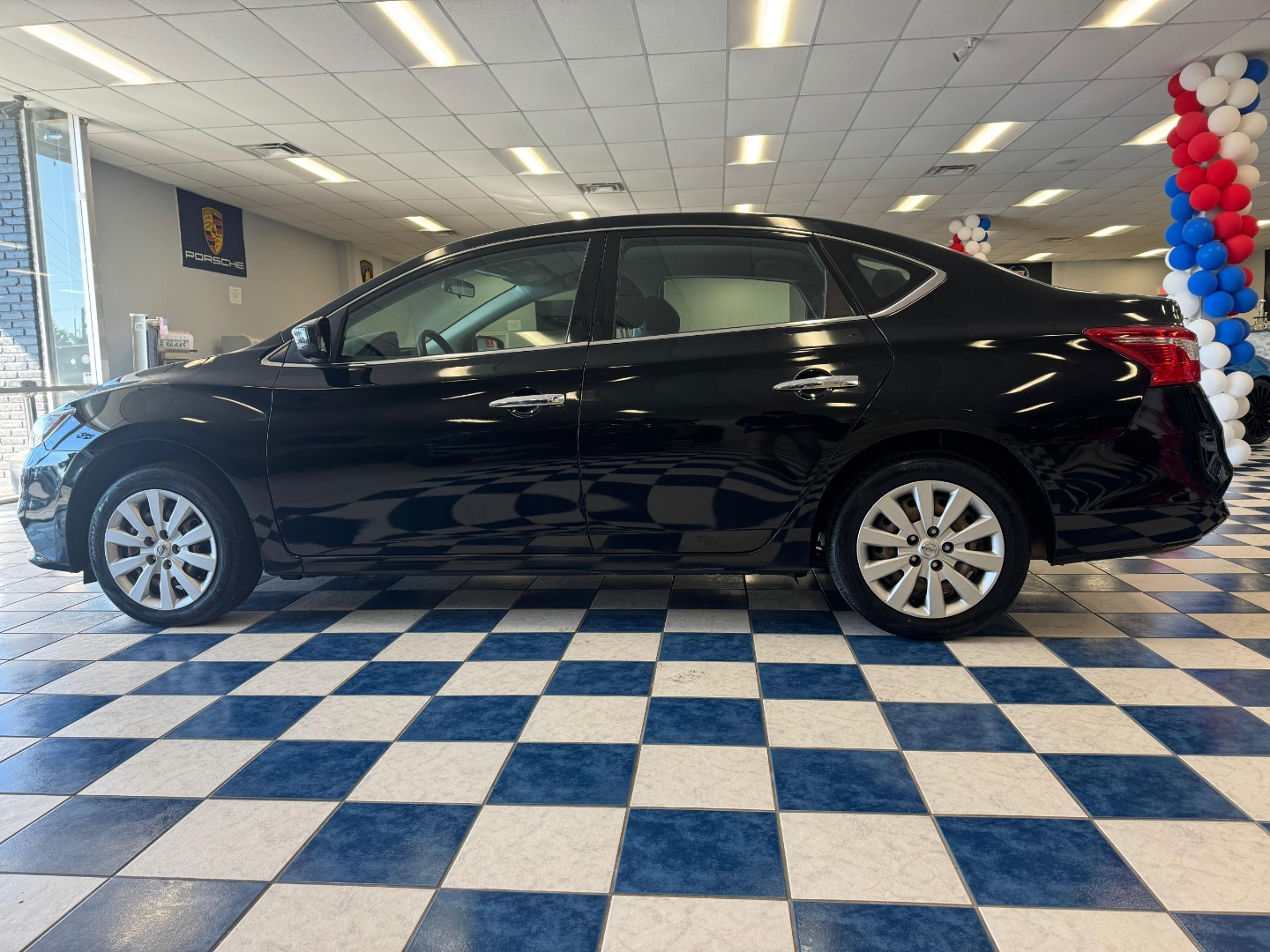 2018 Nissan Sentra S - Photo 4