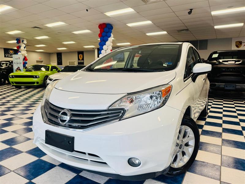 White 2015 Nissan Versa Note Hatchback Front-Wheel Drive Automatic