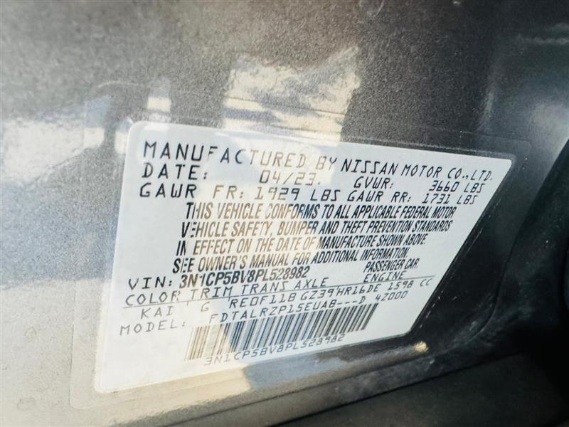 Additional photo of vehicle.