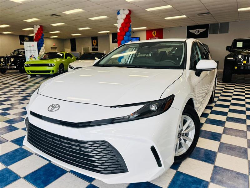 2026 TOYOTA CAMRY SE