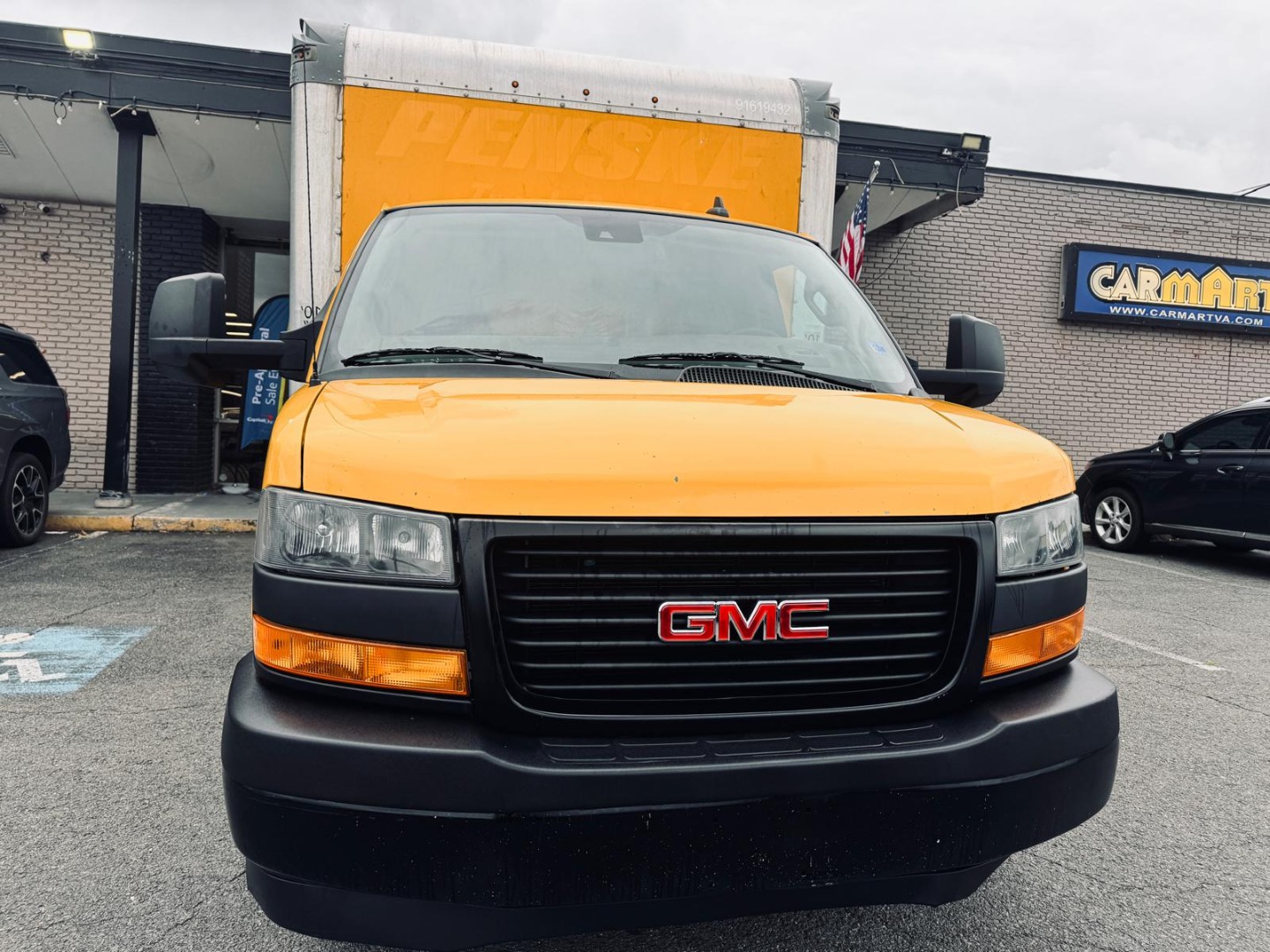 2021 GMC Savana 3500 177" WB's photo