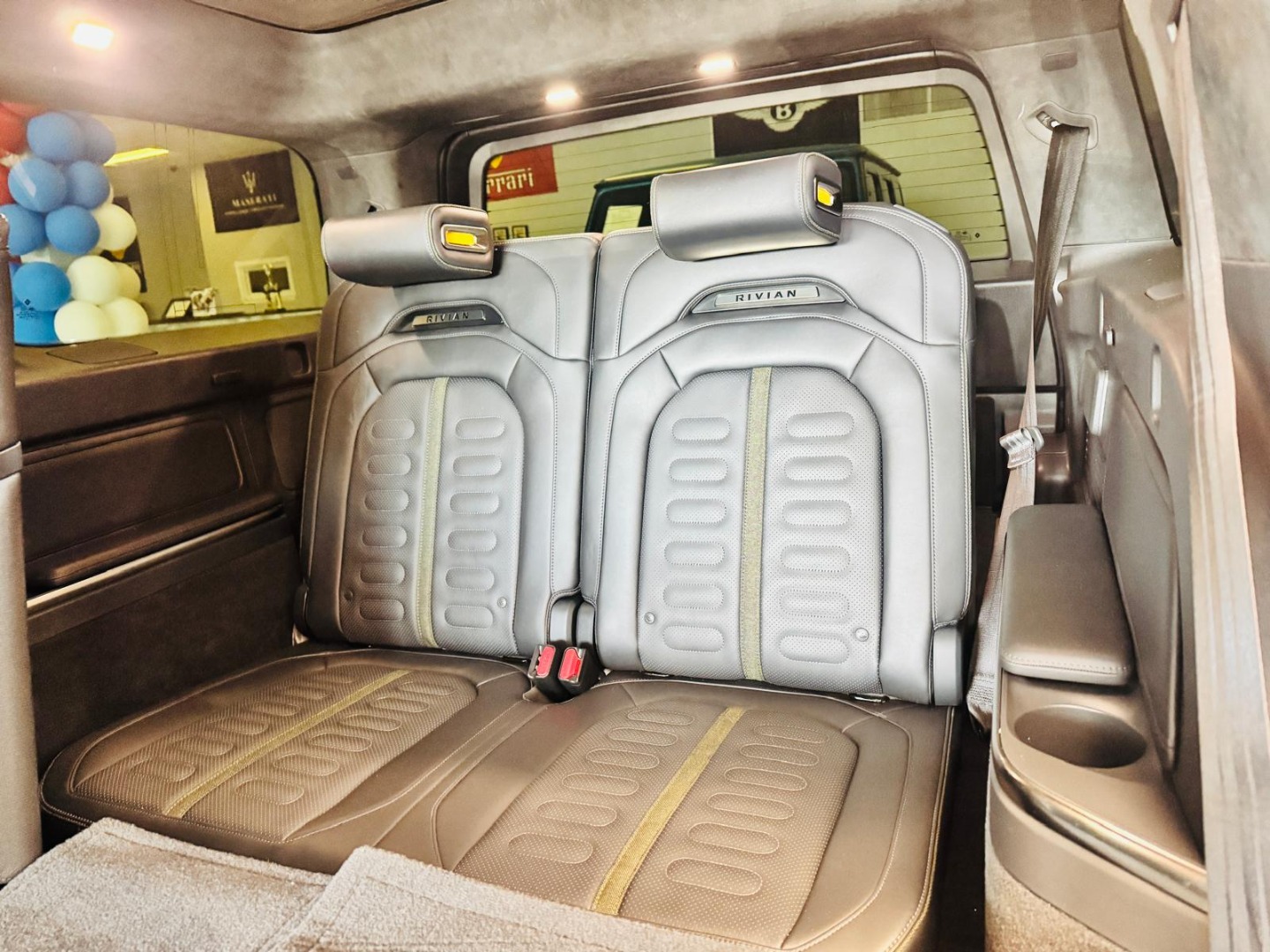 2023 Rivian R1S Adventure - Photo 31
