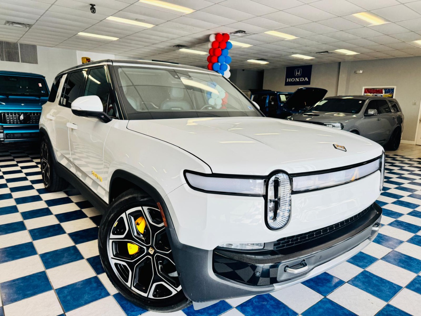 2023 Rivian R1S Adventure - Photo 35