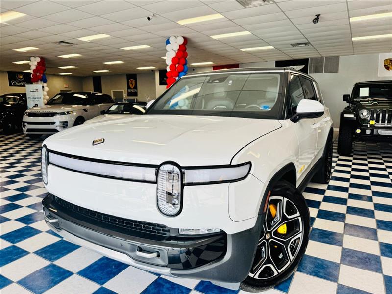 2023 Rivian R1S