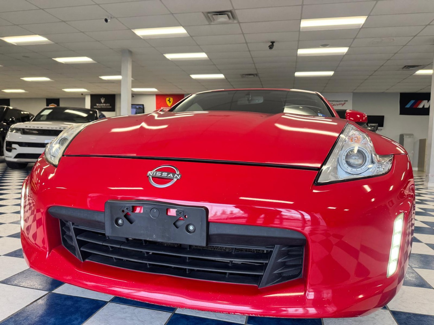 2017 Nissan 370Z Coupe Touring 7A/T's photo