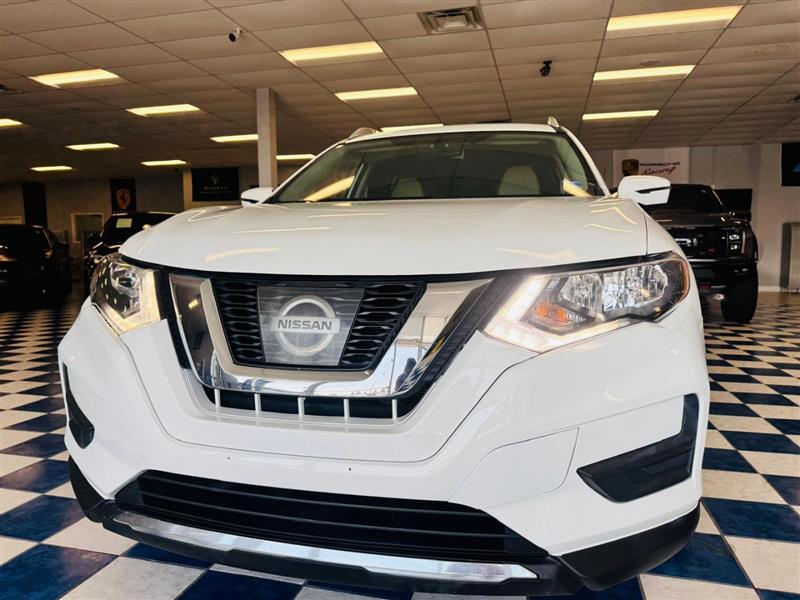 2017 NISSAN ROGUE SV