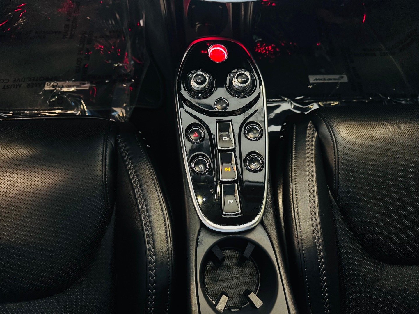 2021 McLaren GT Base - Photo 14