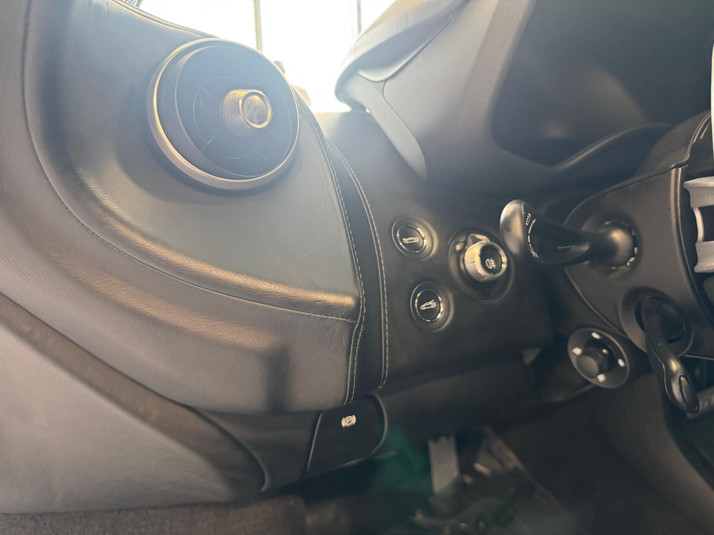 2021 McLaren GT Base - Photo 15