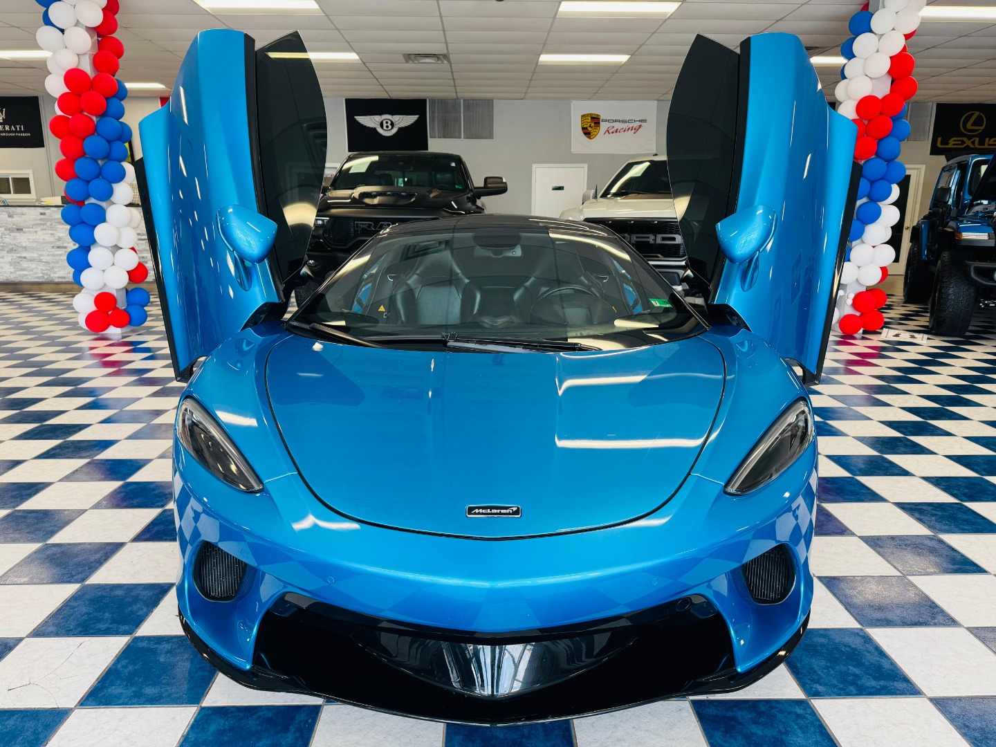 2021 McLaren GT Base - Photo 30