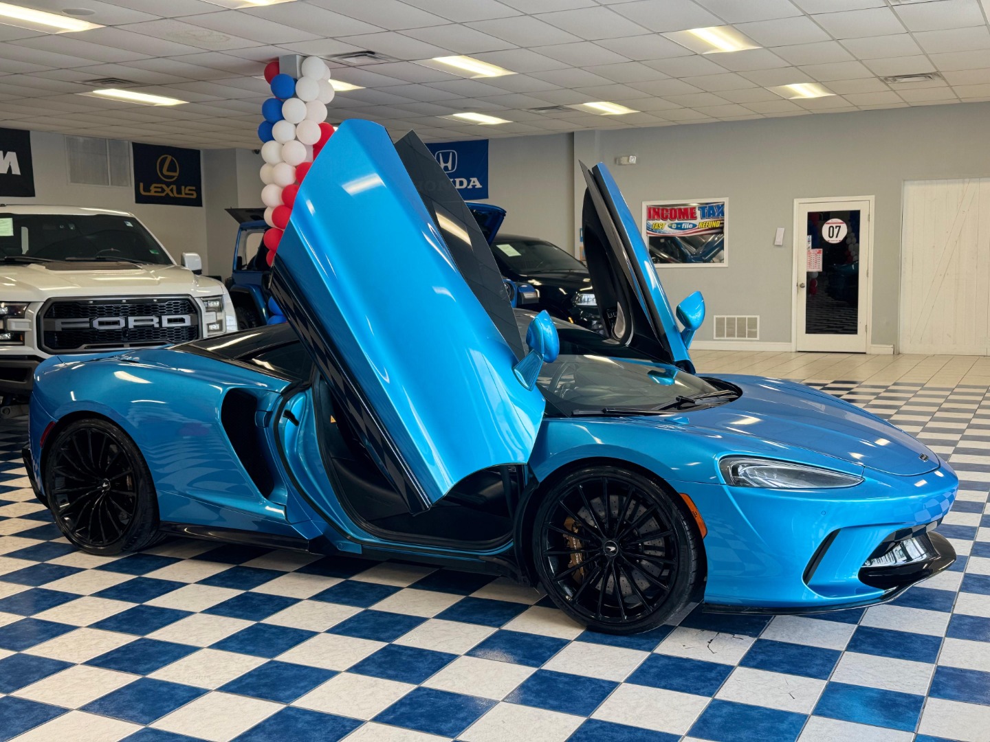 2021 McLaren GT Base - Photo 35