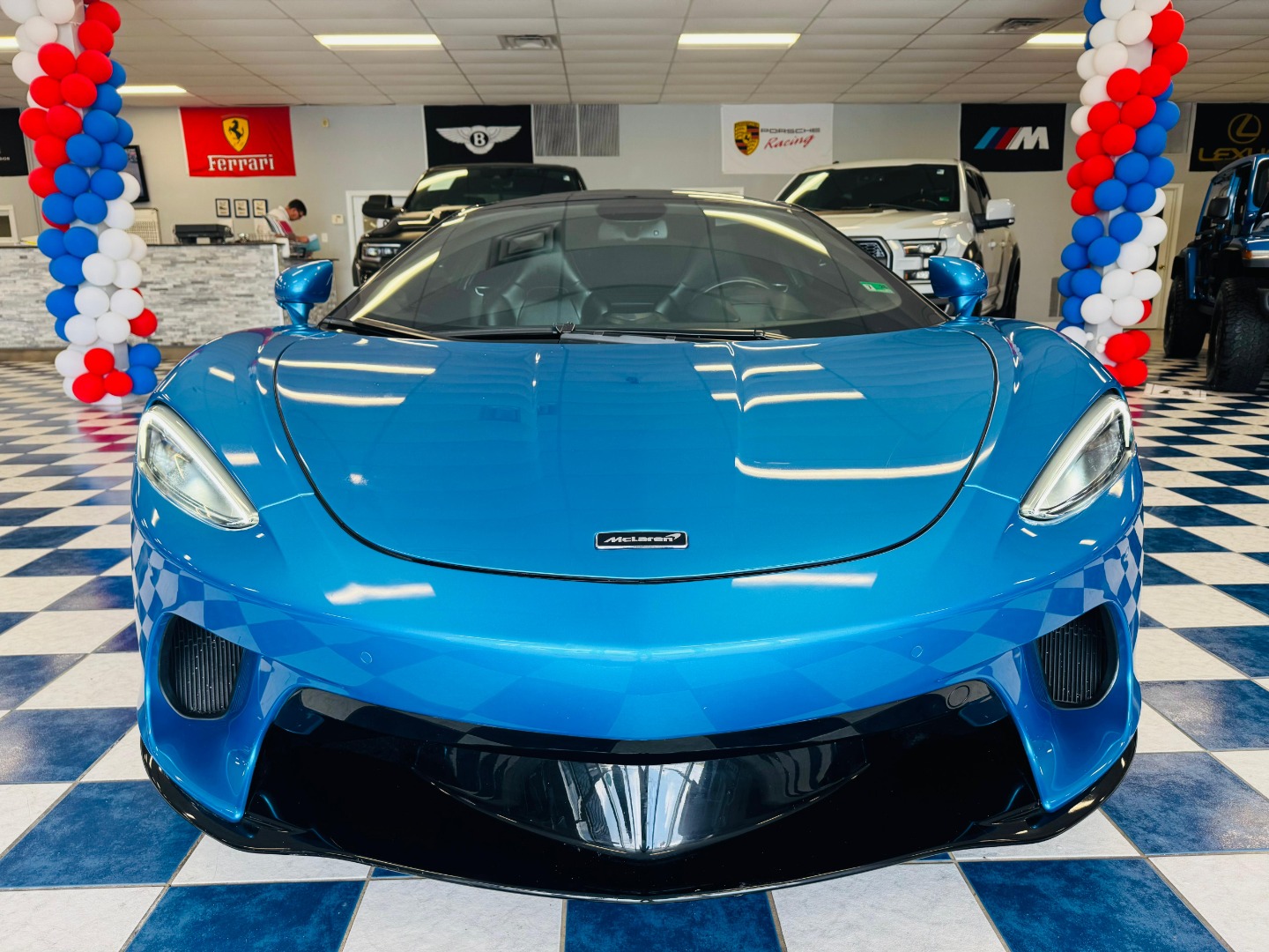 2021 McLaren GT Base