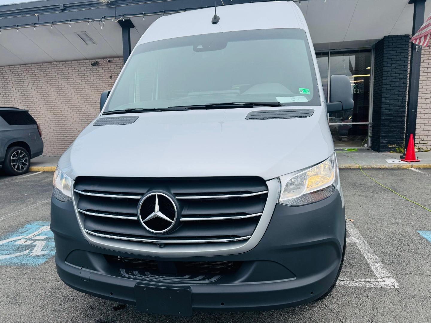 2024 Mercedes-Benz Sprinter 2500 170 WB HO High Roof's photo