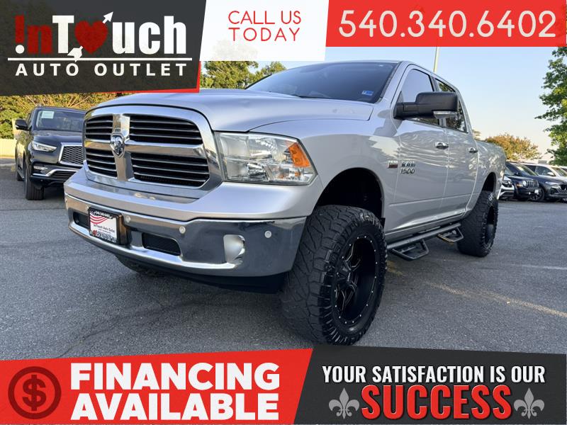 2016 RAM 1500 Lone Star 4x4 Crew Cab 5'7's photo