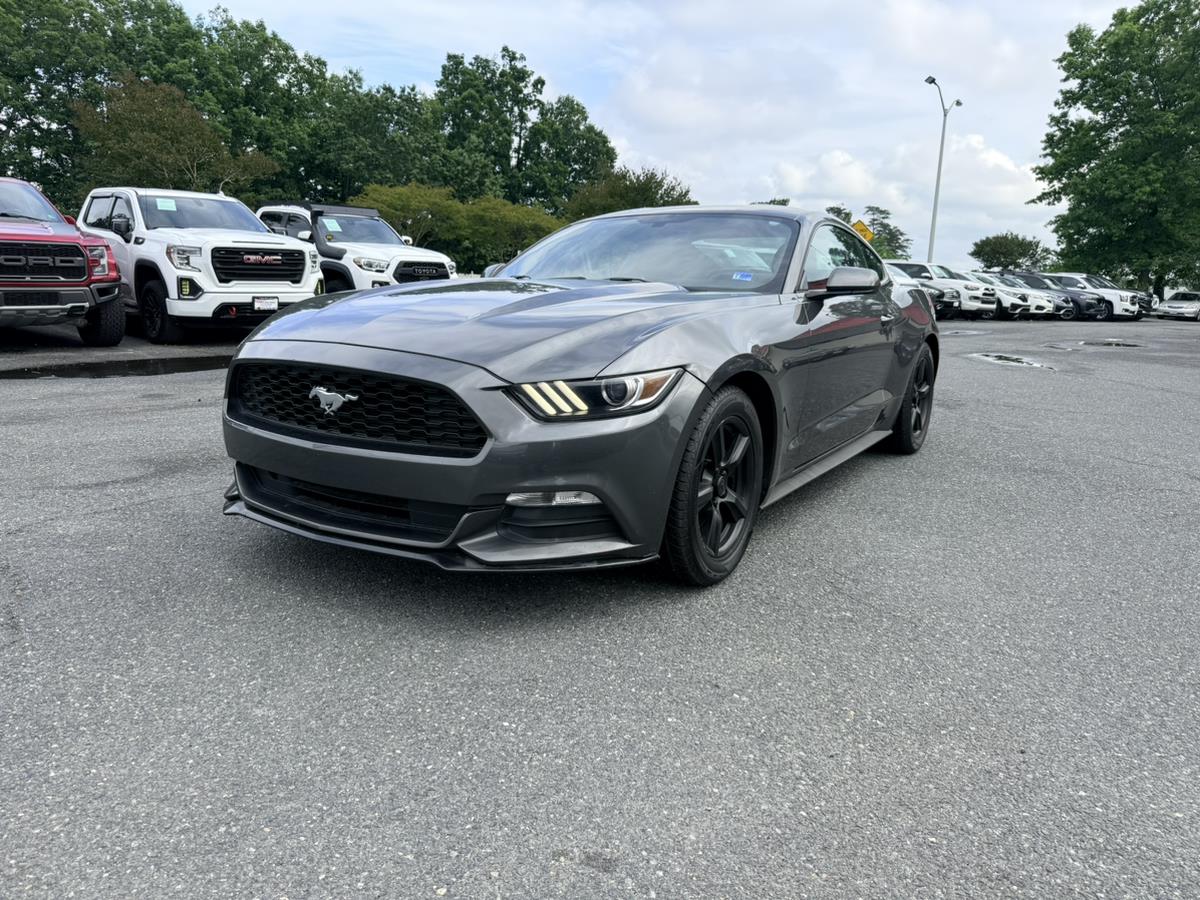 2017 Ford Mustang V6 Coupe's photo