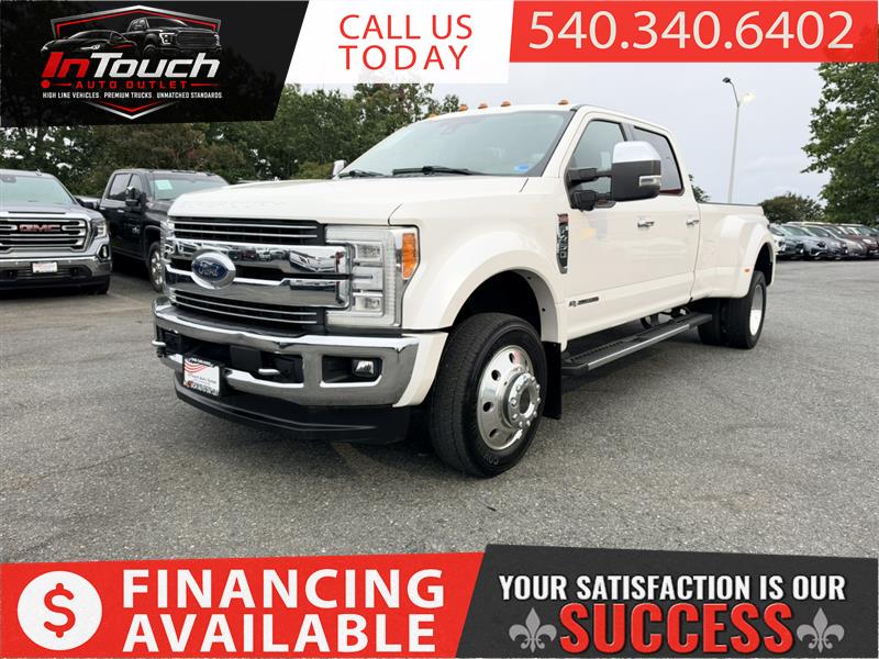2018 FORD SUPER DUTY F-450 DRW LARIAT CREW CAB 4WD W/ NAVIGATION SYSTEM & MOONROOF