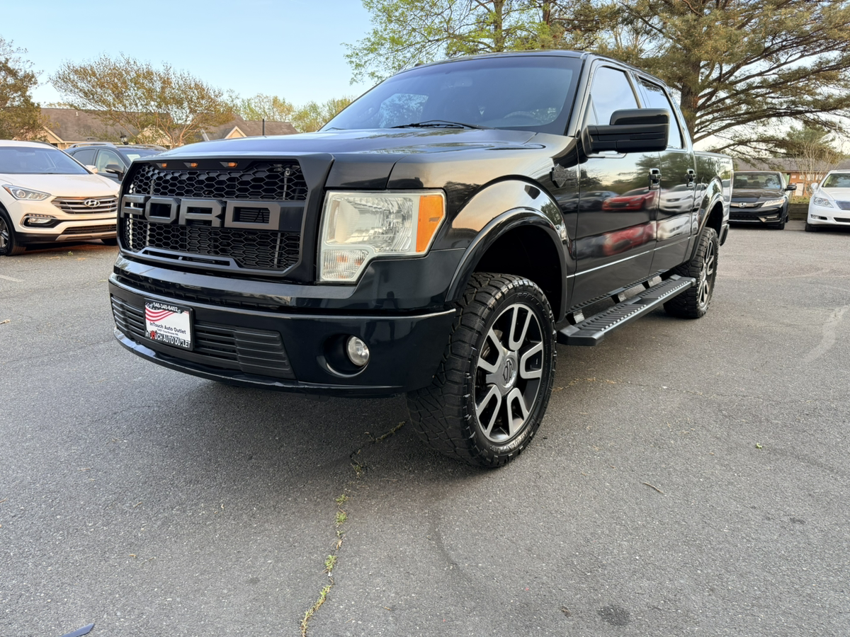 2010 Ford F-150 Lariat 4x4 SuperCrew 145-in's photo