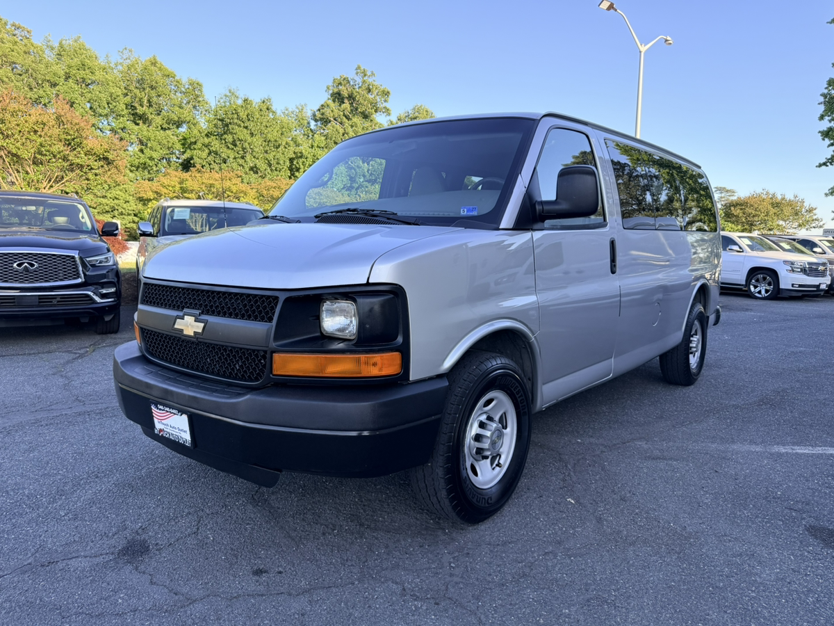 2012 Chevrolet Express 2500 LS's photo