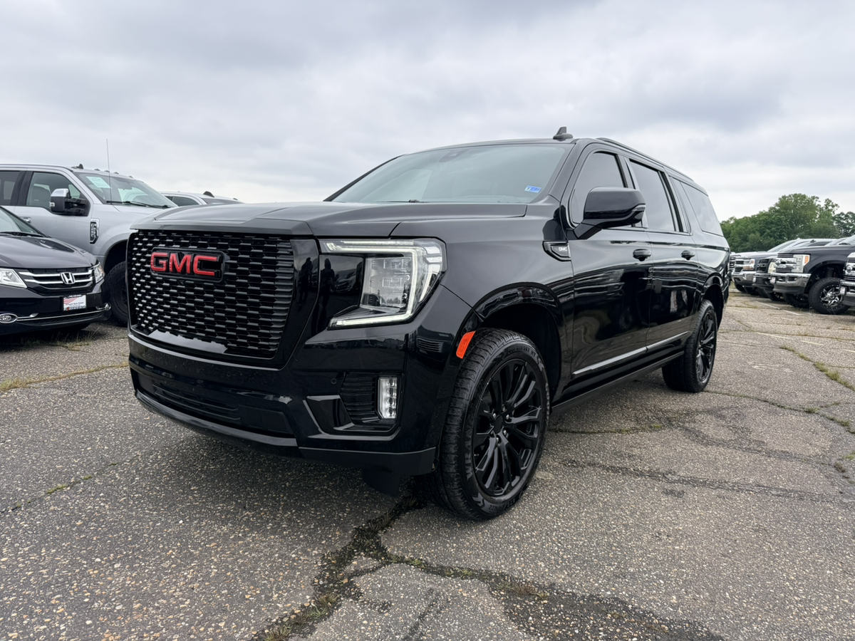 2022 GMC Yukon Denali AWD's photo
