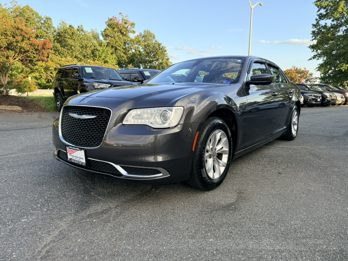 2016 Chrysler 300