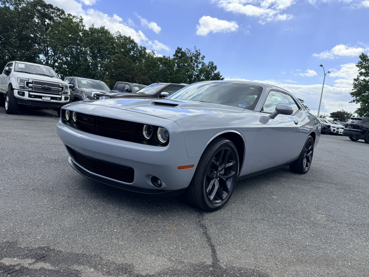 2022 Dodge Challenger SXT