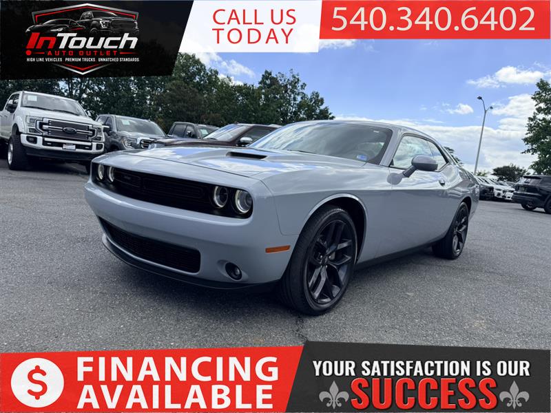 2022 DODGE CHALLENGER SXT COUPE W/ BLACKTOP PACKAGE