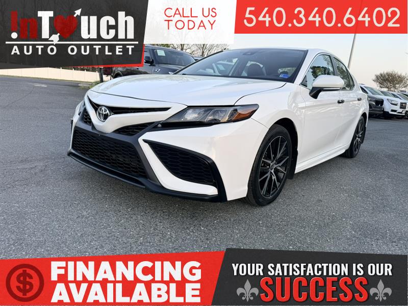 2022 TOYOTA CAMRY SE W/SUNROOF & CONVENIENCE PACKAGE